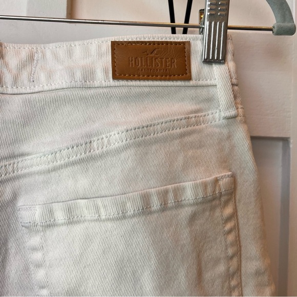 Hollister Ultra High Rise Mom Jeans Junior’s Size 5 R W27 L27 Blue White 2-tone - Picture 11 of 11
